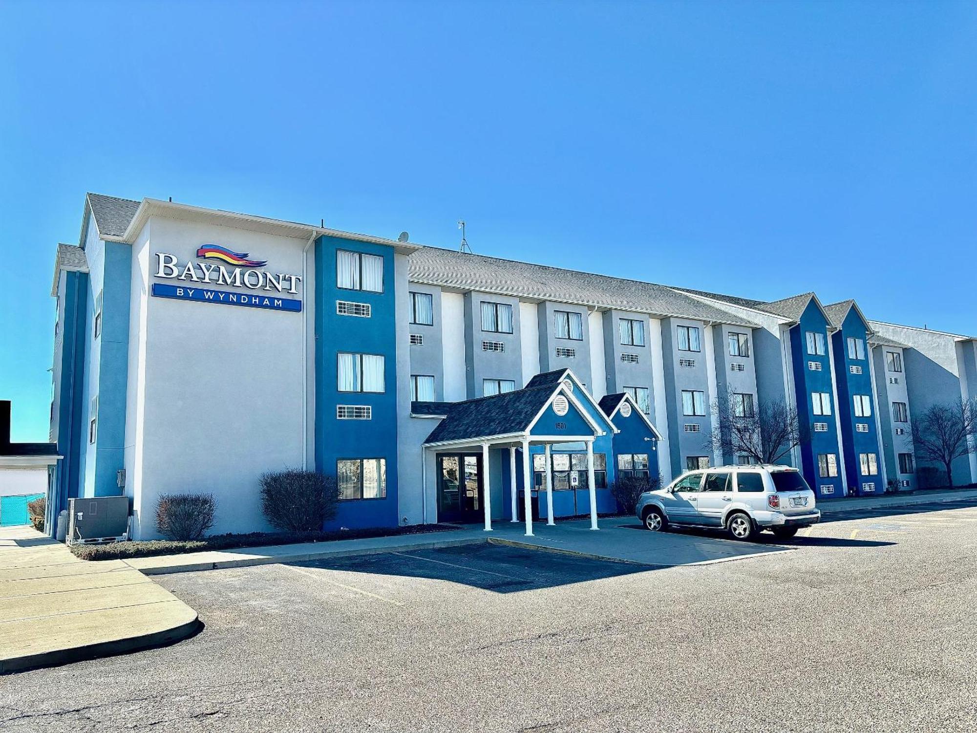 Baymont By Wyndham Farmington Hotel Exterior photo